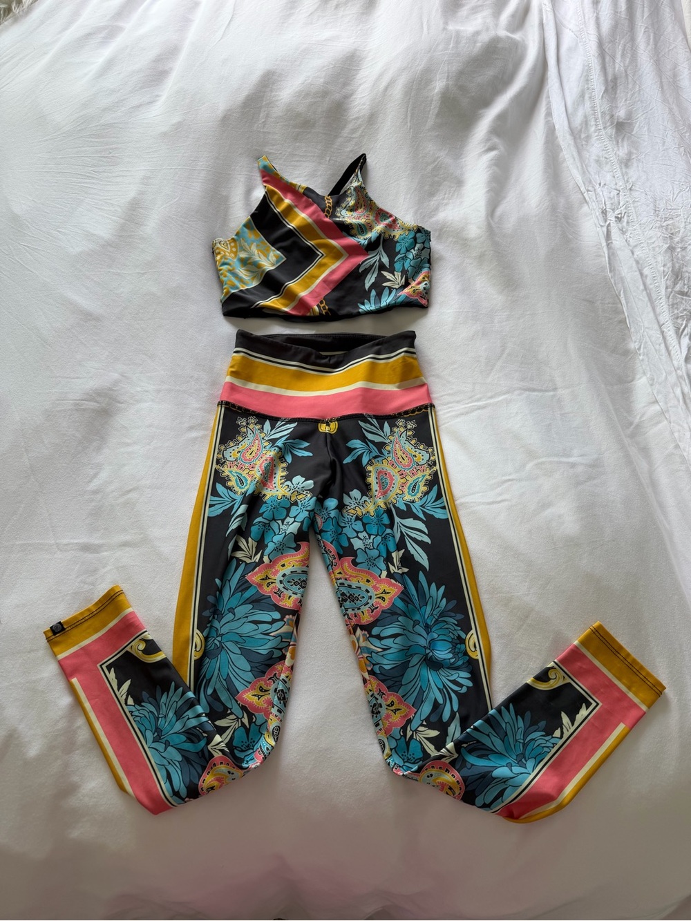 Onzie Floral Print High-Waist Leggings + Bra Top Set XS bottom; S/M top